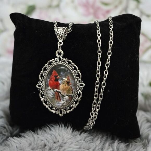 Red Cardinal Portrait Cabochon Silver Glass Dome Spiritual Memory Bird Necklace - Picture 9 of 10